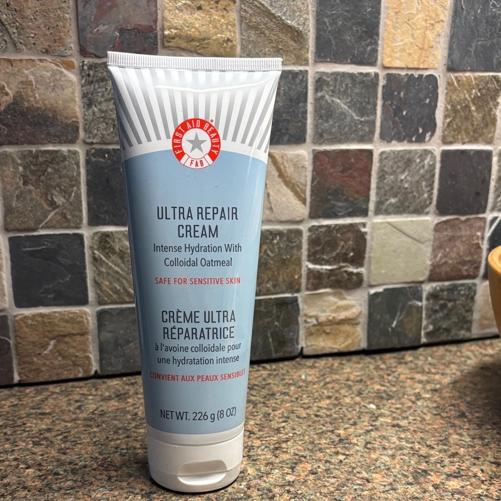 First Aid Beauty Ultra Repair Cream - Gray and Blue 8oz